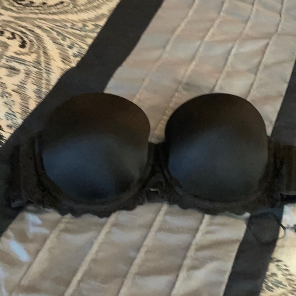 Hanes strapless bra